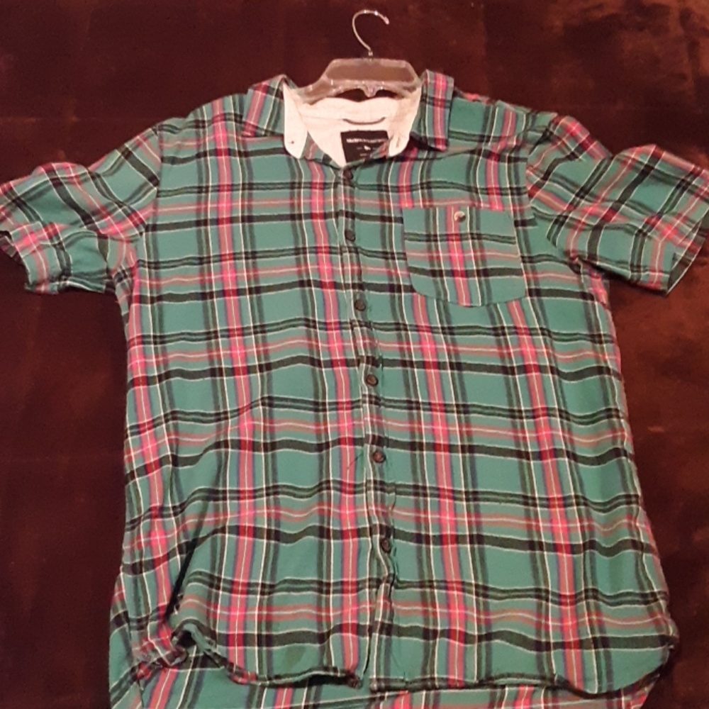Short sleeve flannel button down